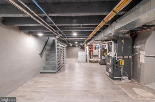 1621 10th St, Philadelphia PA 19148-1132 exterior