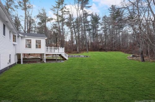 115 Pne Rdg Rd, Wilton CT 06897-2715 exterior