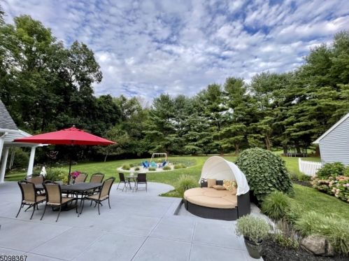 37 Farview Dr, Hackettstown NJ  07840-4705 exterior