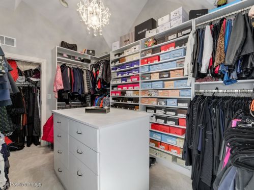 1707 Nelson St, Chicago IL 60657-3027 exterior