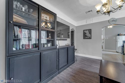 5725 Giddings St, Chicago IL 60630-2930 exterior