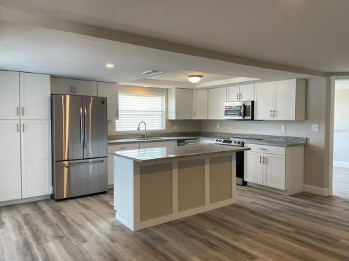 7349 Isle Dr, Port Richey FL  34668-5767 exterior