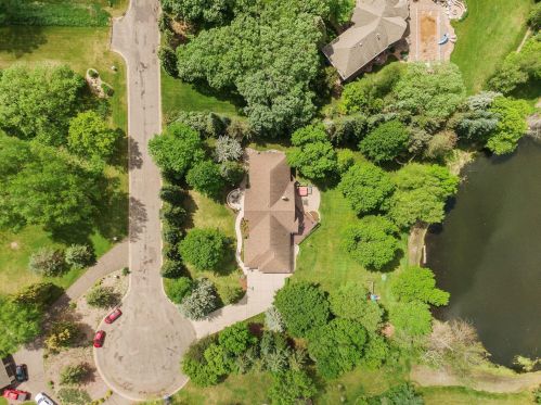 4429 Dorchester Dr, Saint Paul MN 55129-9570 exterior