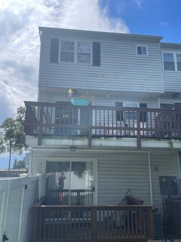 26 Prospect Ave, Norwalk CT 06850-3223 exterior