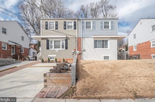 11902 Valleywood Dr, Silver Spring, MD 20902-2235