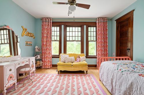 2818 Albany Ave, Chicago IL 60618-7605 exterior