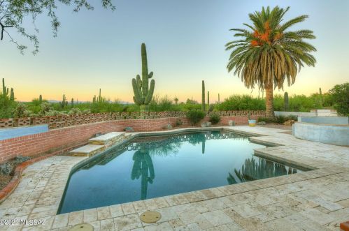 9731 Morrill Way, Tucson AZ 85749-8550 exterior