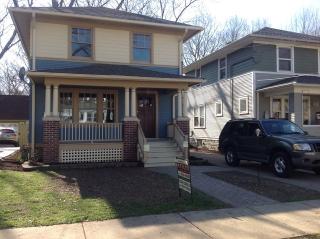 444 Iowa Ave, Aurora, IL 60506-2902