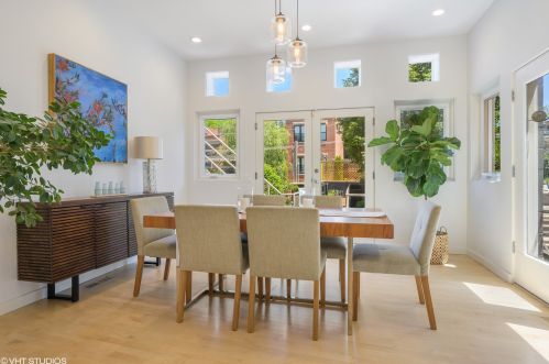 2125 Clifton Ave, Chicago IL  60614-4115 exterior