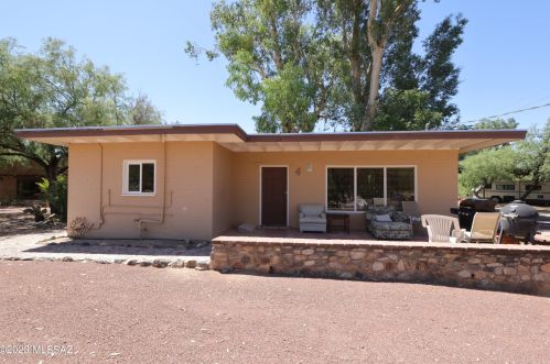 10700 Tanque Verde Rd, Tucson AZ 85749-9611 exterior