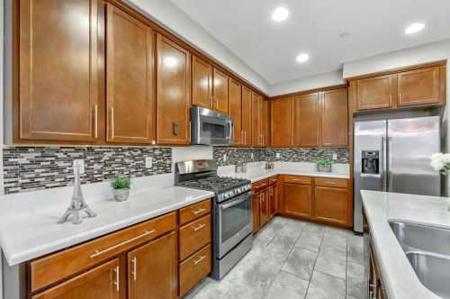 1554 Bleecker St, Milpitas CA 95035 exterior