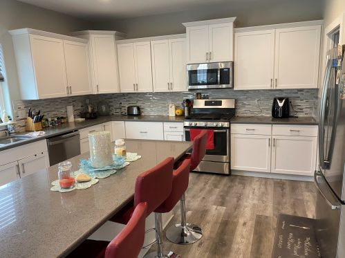 5260 37th St, Milwaukee, WI 53209-4728