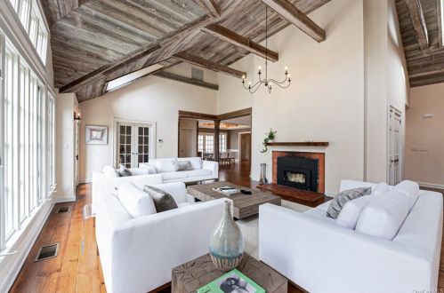 29 Half Mile Rd, Armonk NY  10504-1307 exterior