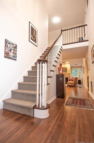 113 Lansdowne, Westport CT  06880-5650 exterior