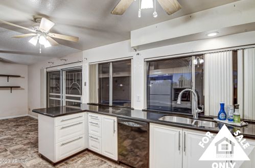 15837 25th Ave, Phoenix AZ  85023-4147 exterior