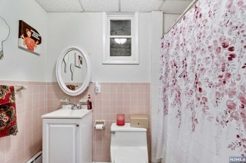 361 Jersey Ave, Fairview NJ 07022-1204 exterior