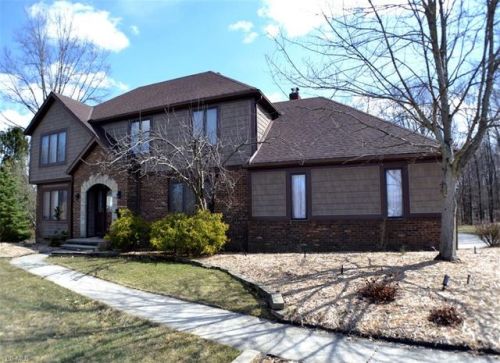 4861 Scottsdale Dr, Cleveland, OH 44133-3141