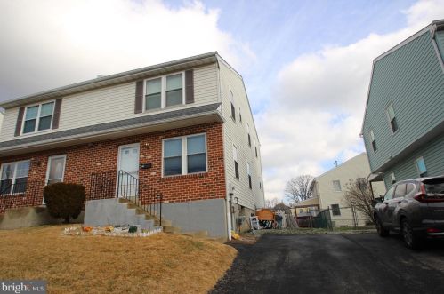 204 Summit Ave, Manor PA 19036-2440 exterior