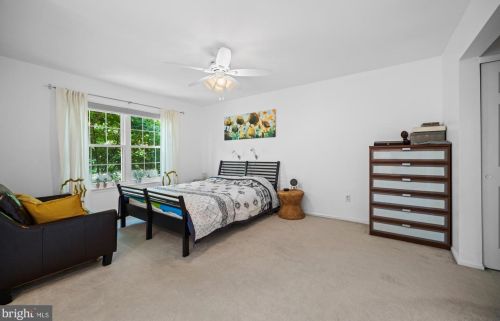 7 Brookline Ct, Princeton NJ 08540-1741 exterior