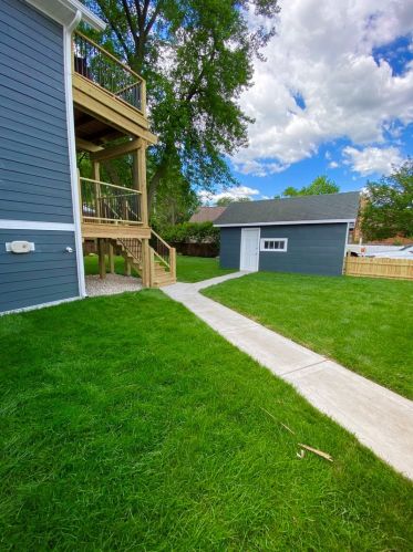 596 Euclid Ave, Elmhurst IL  60126-4336 exterior