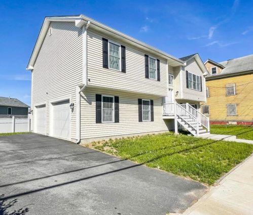 973 Douglas Ave, Providence, RI 02908-1347