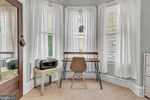 497 Lemonte St, Philadelphia PA  19128-4534 exterior