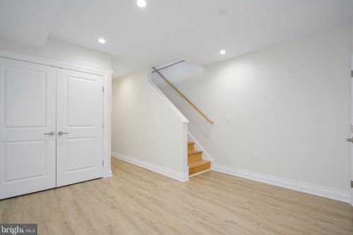 516 21 St, Philadelphia PA 19130-1401 exterior