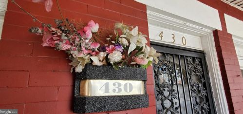 430 56th St, Philadelphia, PA 19143-1323