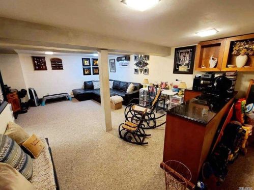 79 Berry St, Valley Stream NY 11580-3430 exterior