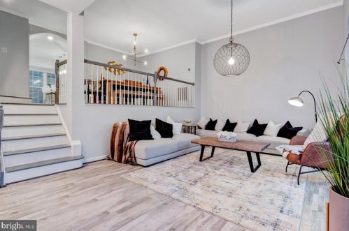 3405 Governors Crest Ct, Alexandria VA  22310-2337 exterior