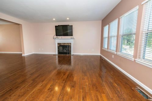 6066 Southcrest Way, Saint Louis MO 63129-2380 exterior