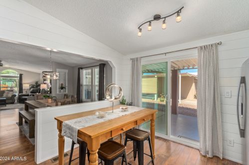 8936 Lakeview Dr, Chandler AZ 85248-6917 exterior