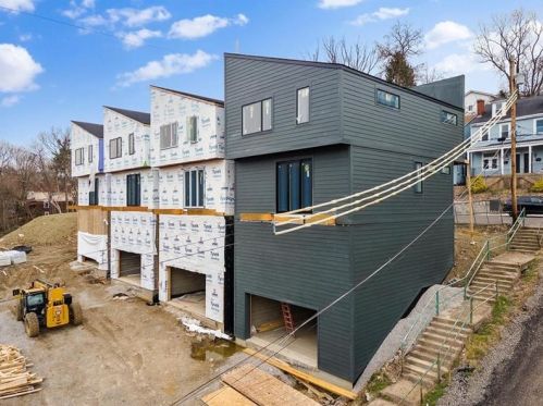 492 Grace St, Pittsburgh, PA 15211-2729