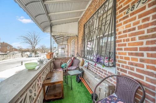 2875 Dewitt Pl, Bronx, NY 10469-5501