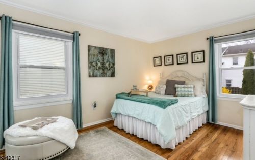 33 Harrison St, Clark NJ  07066-3213 exterior