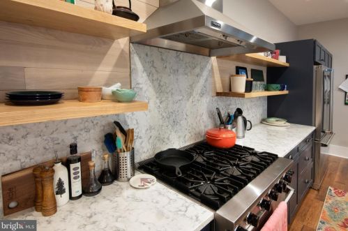 814 49 St, Philadelphia PA 19139-1708 exterior