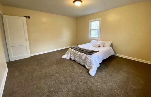 5764 40th St, Milwaukee WI  53221-3910 exterior