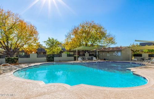 2045 Elm St, Phoenix AZ  85015-3733 exterior