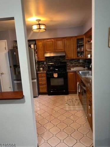 34 William St, Dover NJ 07803-2437 exterior