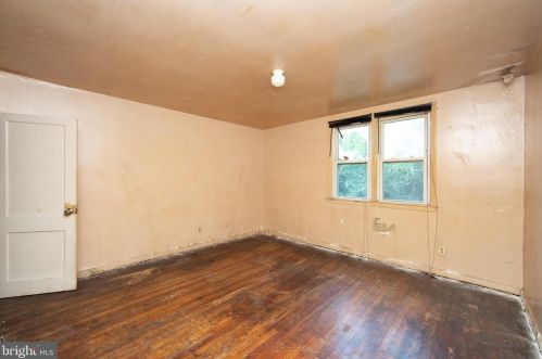 1316 Dayton St, Camden NJ 08104-2016 exterior