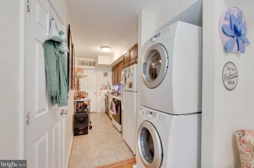 1258 Meigs Pl, Washington DC 20002-2426 exterior