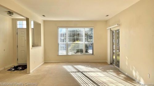 16868 Dover Dr, Northville MI  48168-6505 exterior