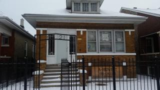 6621 Artesian Ave, Chicago IL  60645-5016 exterior