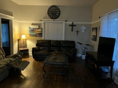 928 Pleasant St, Belding MI 48809-2252 exterior