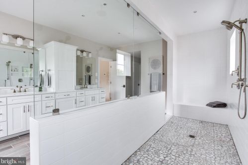 1978 Kirby Rd, Mc Lean VA 22101-5326 exterior