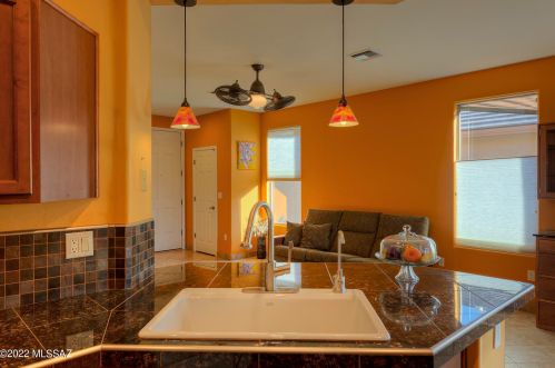 653 Rugged Cyn Dr, Green Valley AZ 85614-6188 exterior