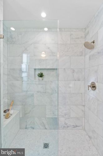 4420 Fessenden St, Washington DC  20016-4054 exterior