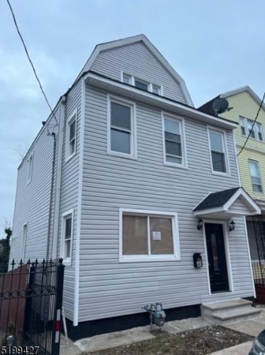 46 Newton Pl, Irvington NJ  07111-1408 exterior