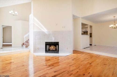 1109 Park Pl, Springfield NJ  07081-3504 exterior