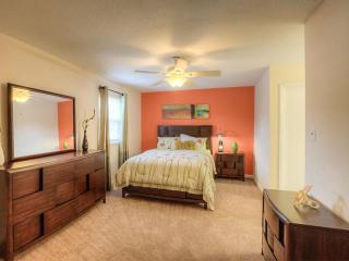 2029 Bedford St, Durham NC  27707-2006 exterior